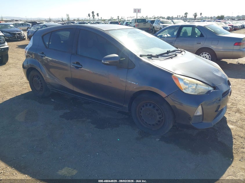 2014 TOYOTA PRIUS C auction photo 1