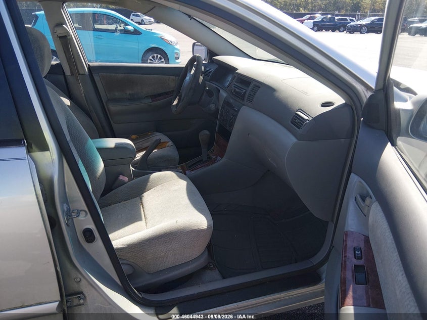 2004 TOYOTA COROLLA auction photo 5