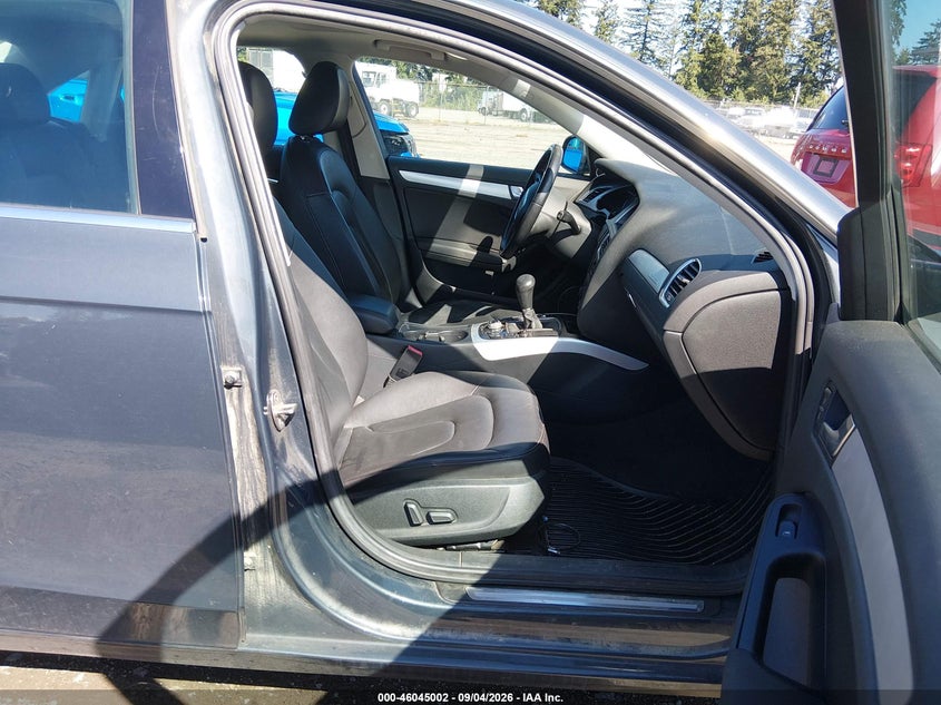2011 AUDI A4 auction photo 5