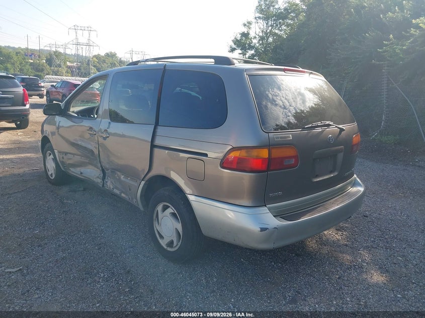 TOYOTA SIENNA 1998 VIN 4T3ZF13CXWU051088