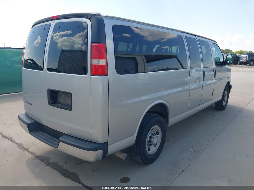 2017 CHEVROLET EXPRESS 3500 auction photo 4