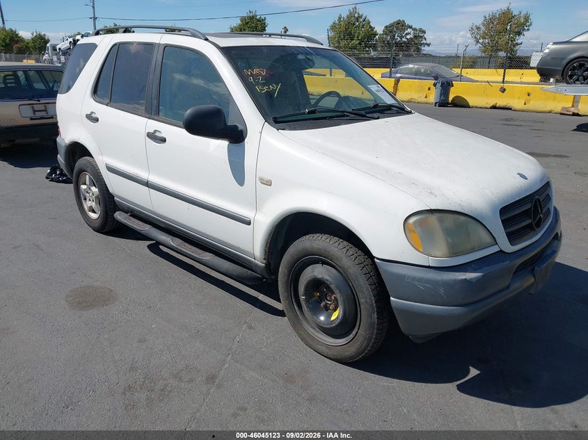 1999 MERCEDES-BENZ ML 320 auction photo 1