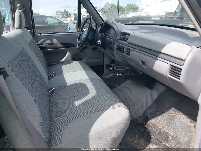 1995 FORD F150 auction photo 5