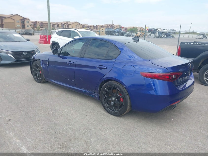 2022 ALFA ROMEO GIULIA auction photo 3