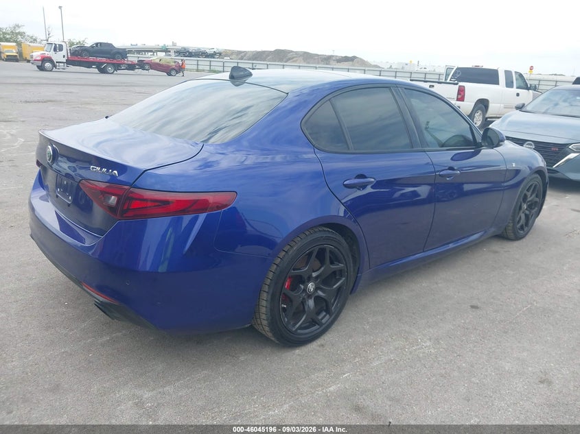 2022 ALFA ROMEO GIULIA auction photo 4