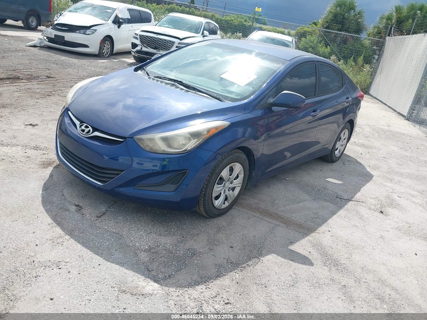 2016 HYUNDAI ELANTRA auction photo 2