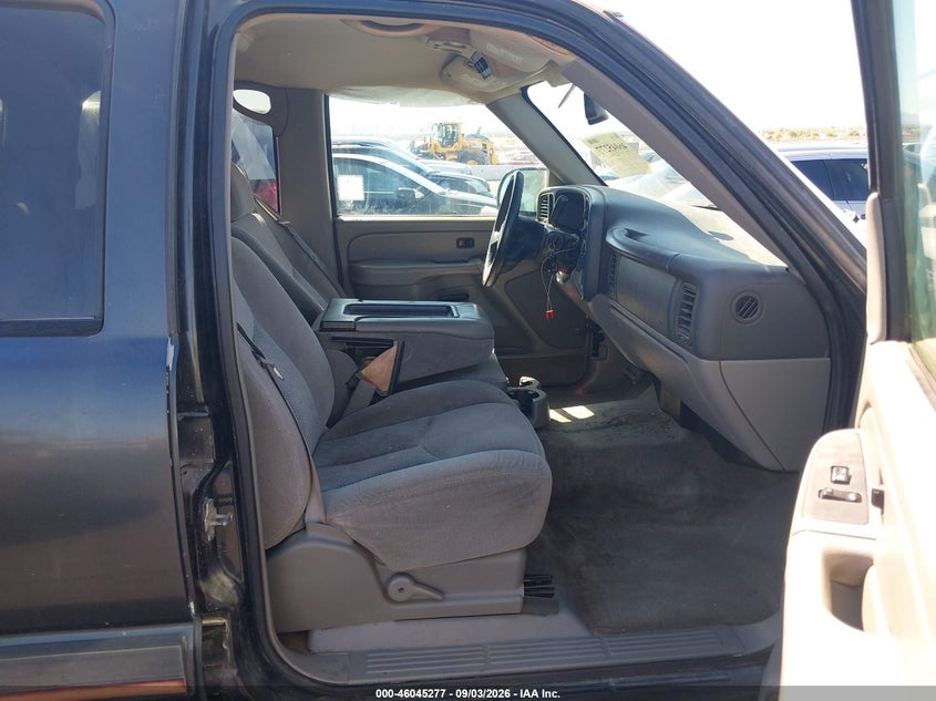 2005 CHEVROLET TAHOE auction photo 5