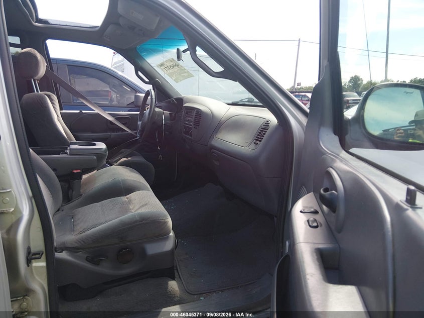 2002 FORD F-150 auction photo 5