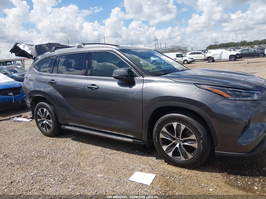 TOYOTA HIGHLANDER - zdjęcie 14
