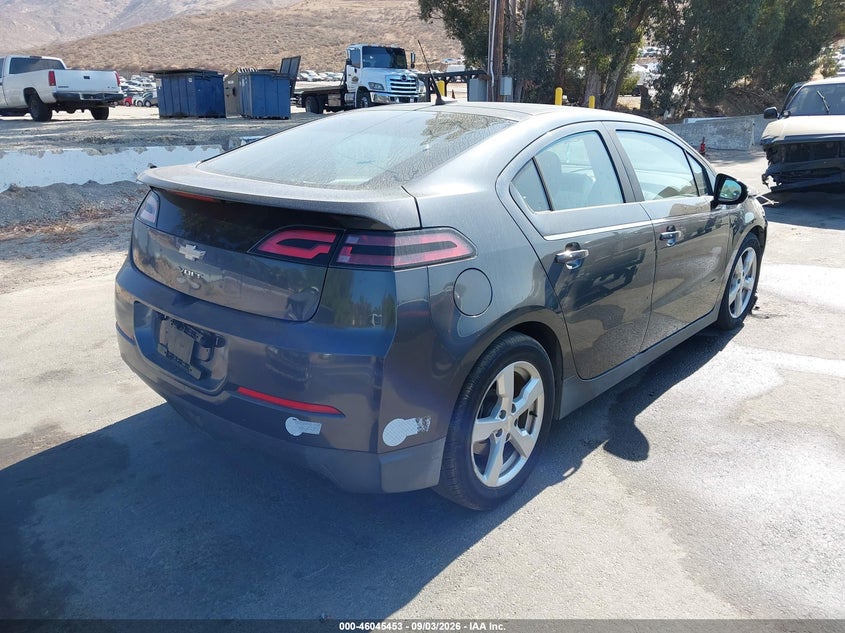 2013 CHEVROLET VOLT auction photo 4