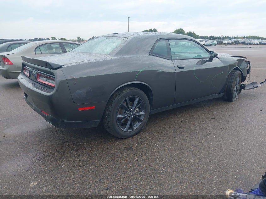 DODGE CHALLENGER - zdjęcie 4