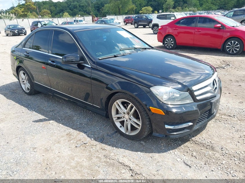 Vin: wddgf8bb6cr195411, lot: 46544969, mercedes-benz c 300 sport 4matic 2012 img_1