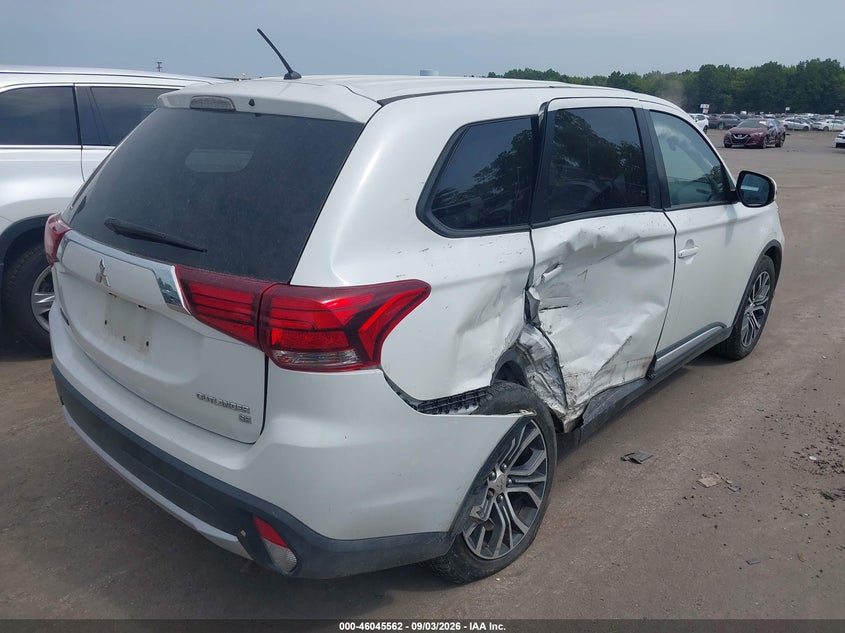 2016 MITSUBISHI OUTLANDER auction photo 4