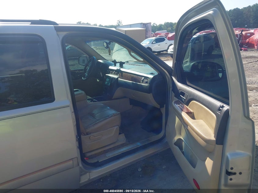CHEVROLET SUBURBAN 1500 2007 VIN 1GNFC16J37R280257