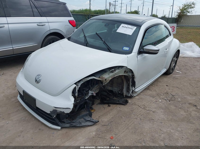 2014 Volkswagen Beetle 2.0L Tdi, Left Front, IAAI, VIN 3VWJL7AT0EM656746 — photo 2