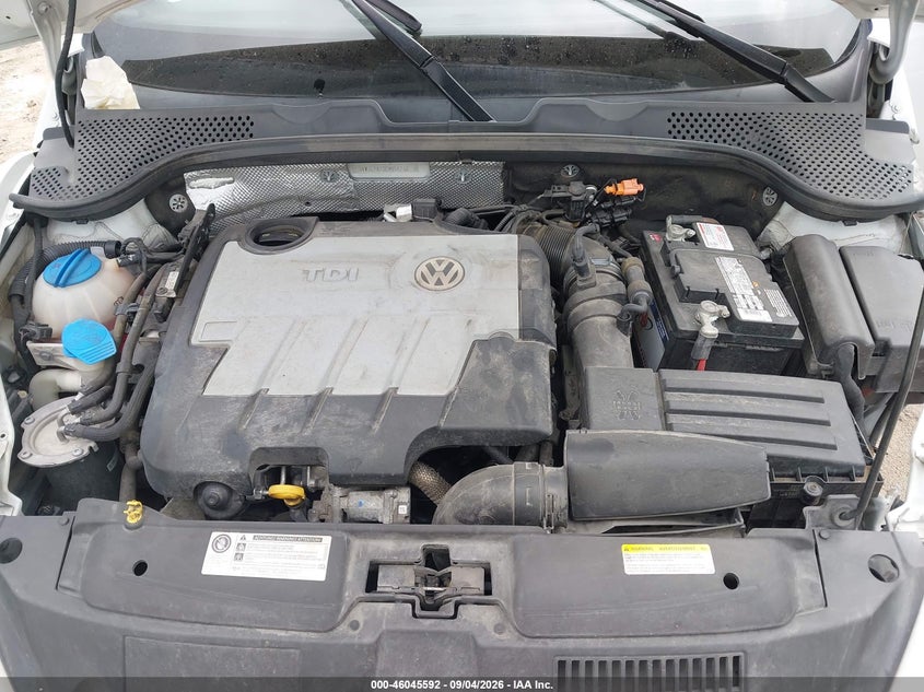 2014 VOLKSWAGEN BEETLE 2.0L TDI · Фото 10