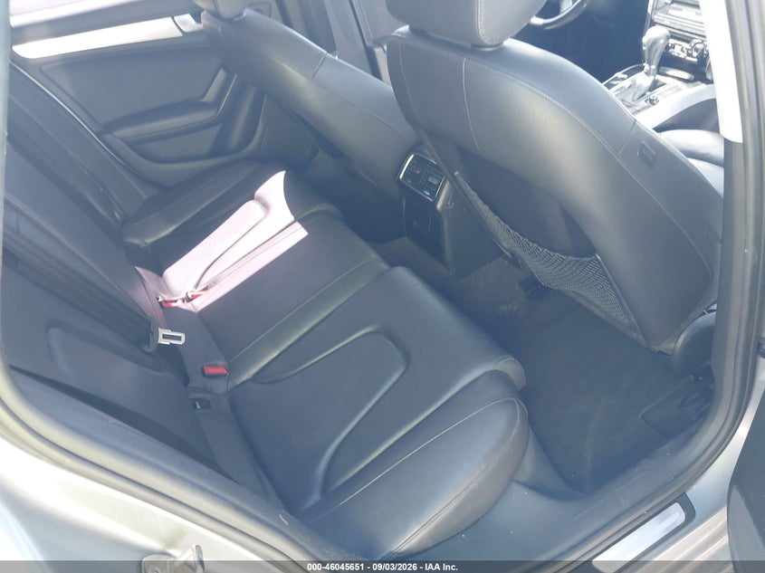 2010 AUDI A4 auction photo 8