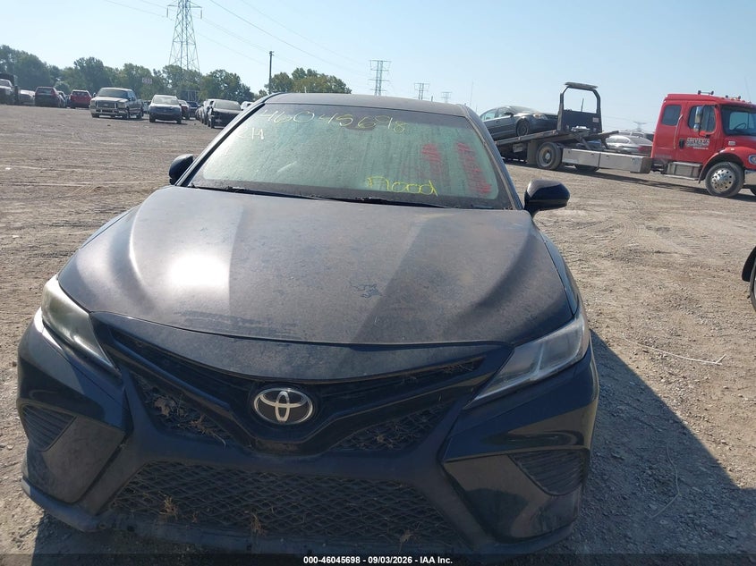 2018 TOYOTA CAMRY auction photo 6