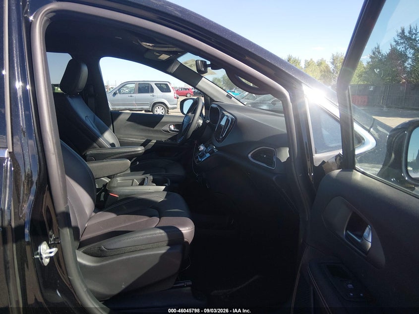 CHRYSLER PACIFICA 2027 VIN 2C4RC1BG9VR594339