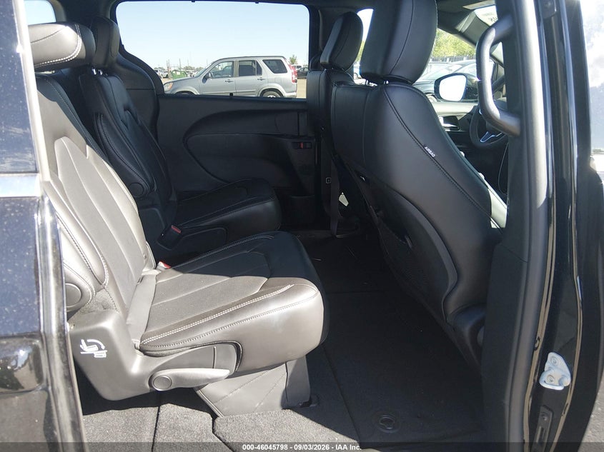 CHRYSLER PACIFICA 2027 VIN 2C4RC1BG9VR594339
