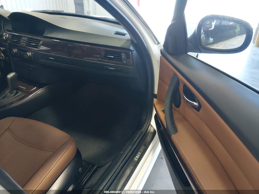 BMW 335 2011 VIN WBAPM5C51BE577324