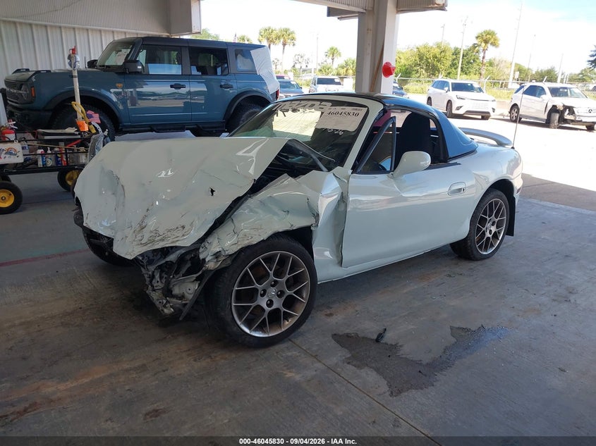 MAZDA MX-5 MIATA 2004 VIN JM1NB353540401845