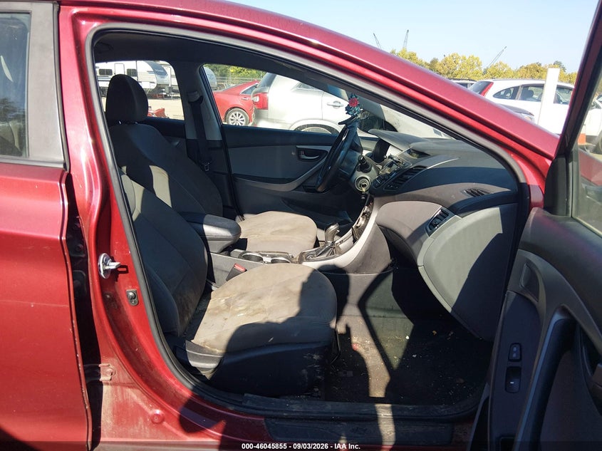 2015 HYUNDAI ELANTRA auction photo 5