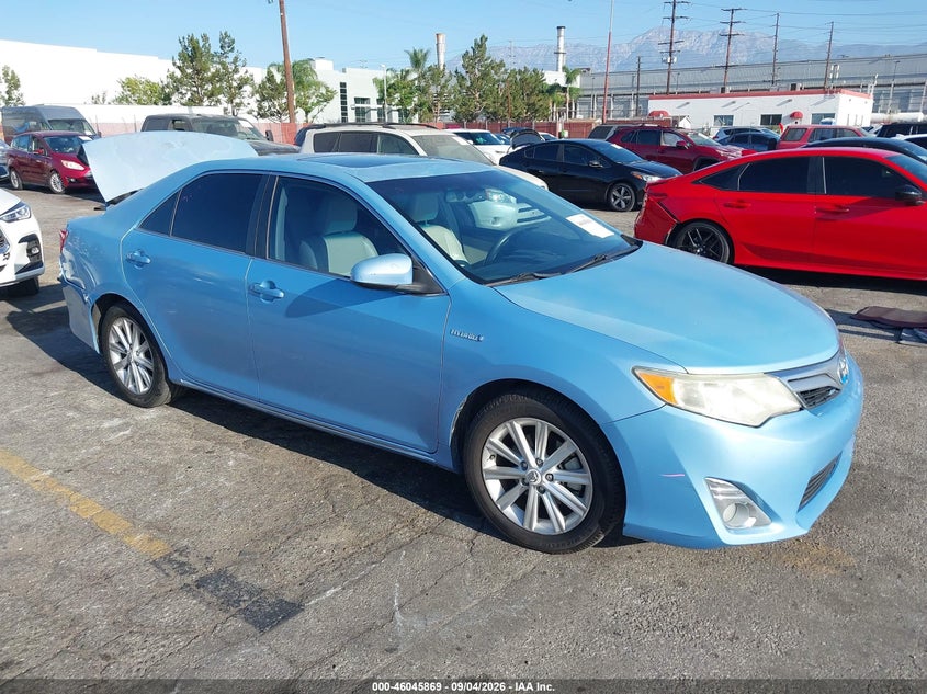 2012 TOYOTA CAMRY HYBRID XLE