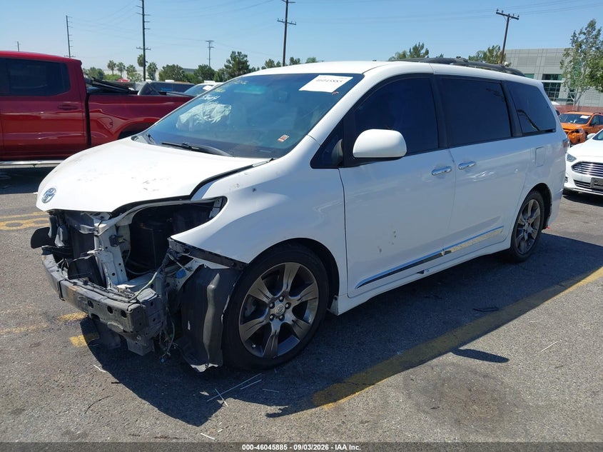TOYOTA SIENNA - zdjęcie 2