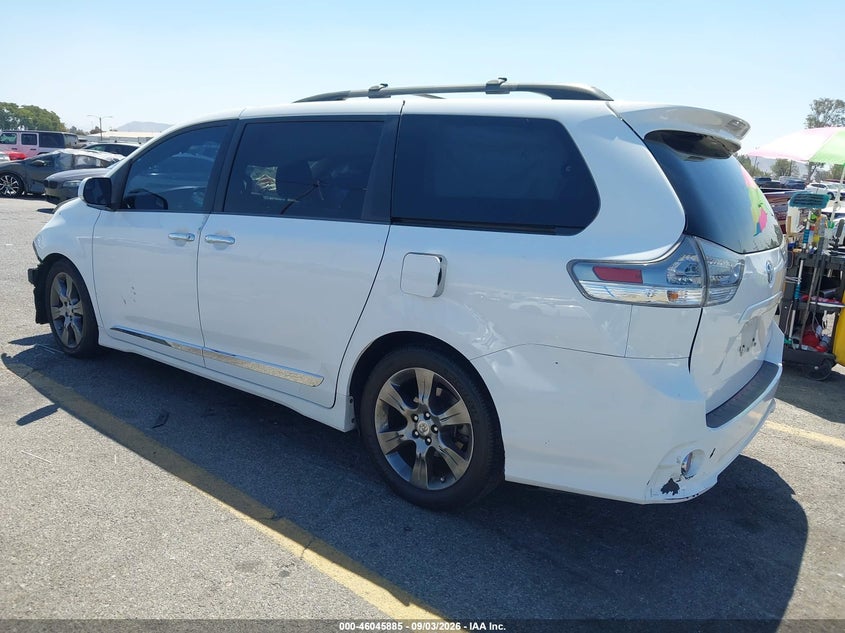TOYOTA SIENNA - zdjęcie 3