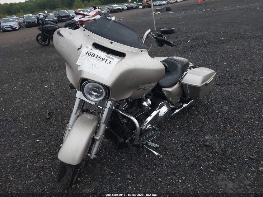 HARLEY-DAVIDSON FLHX 2018