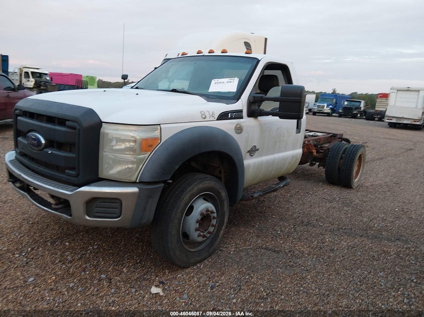 2014 FORD F-450 CHASSIS auction photo 2
