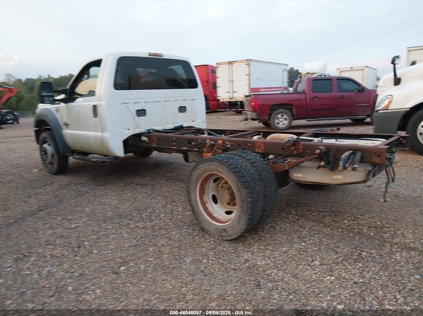 2014 FORD F-450 CHASSIS auction photo 3
