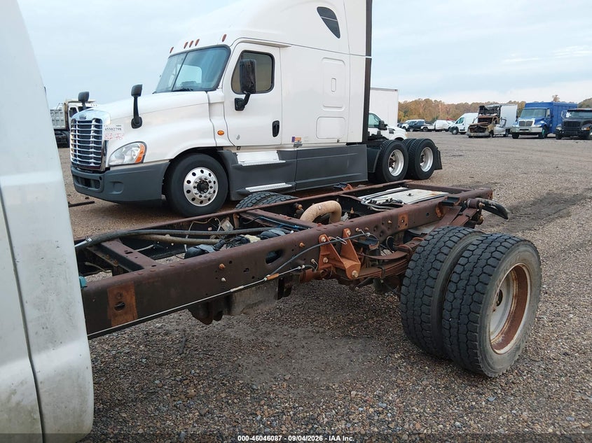 2014 FORD F-450 CHASSIS auction photo 6