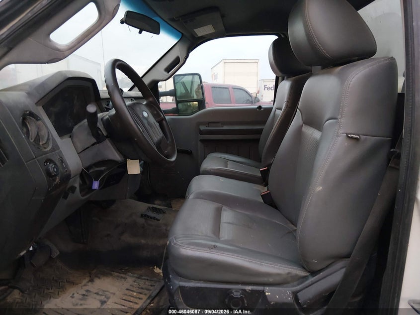 2014 FORD F-450 CHASSIS auction photo 7