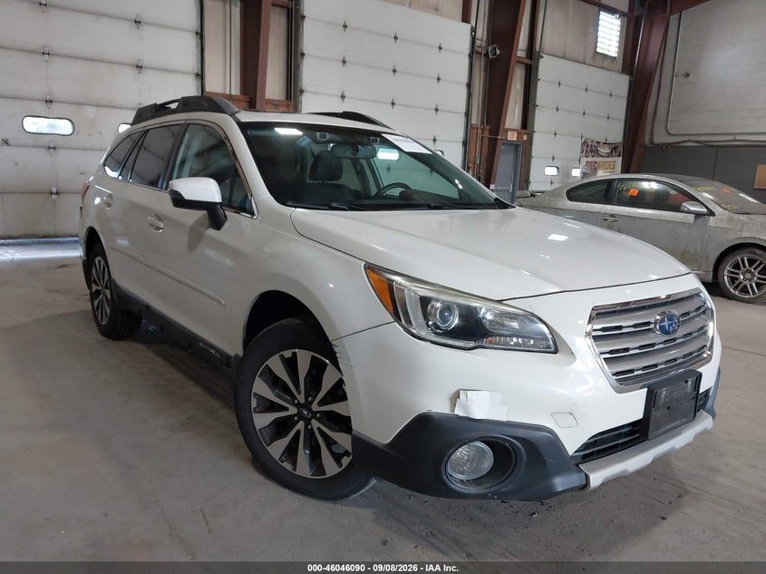 2015 SUBARU OUTBACK auction photo 1