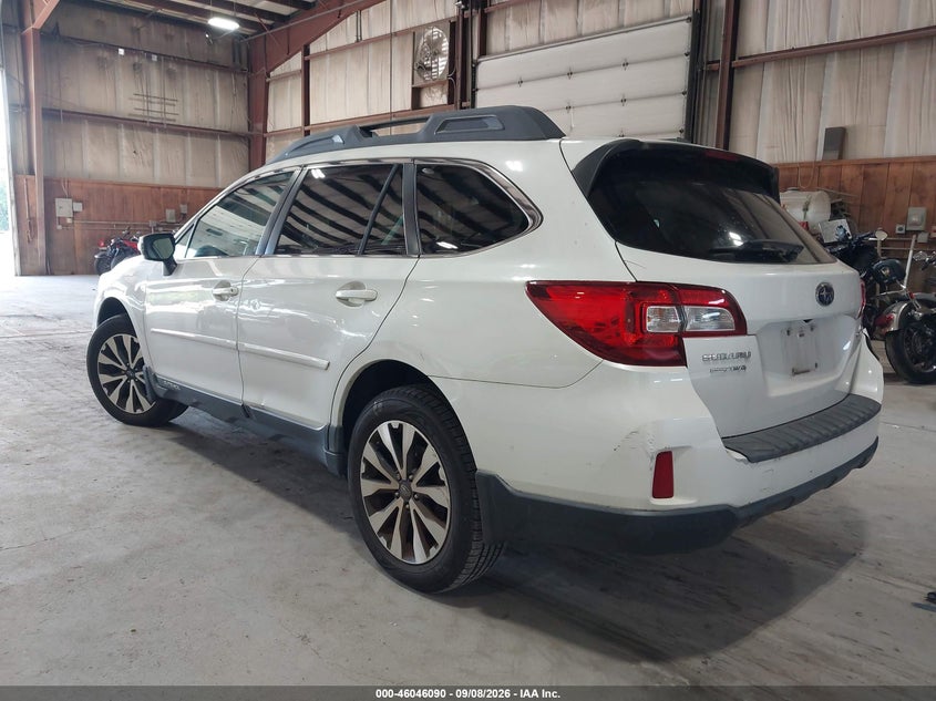 2015 SUBARU OUTBACK auction photo 3