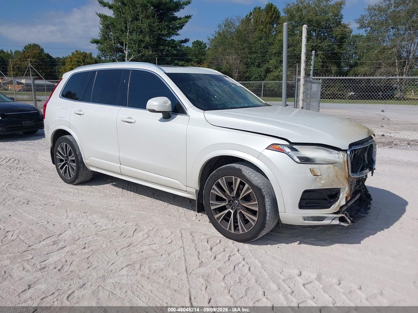 Vin: yv4a22pk6m1705254, lot: 46545669, volvo xc90 t6 momentum 7 passenger 2021 img_1