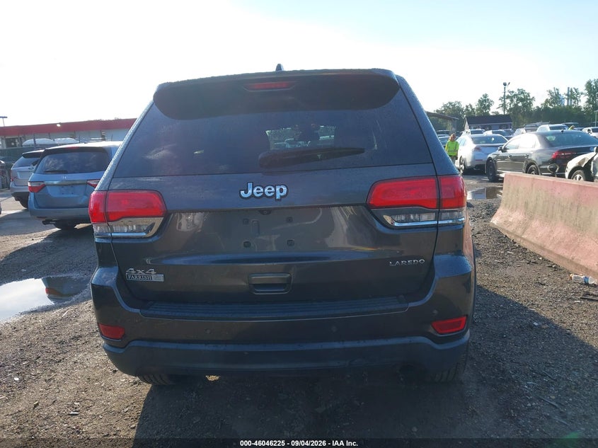 JEEP GRAND CHEROKEE - zdjęcie 16