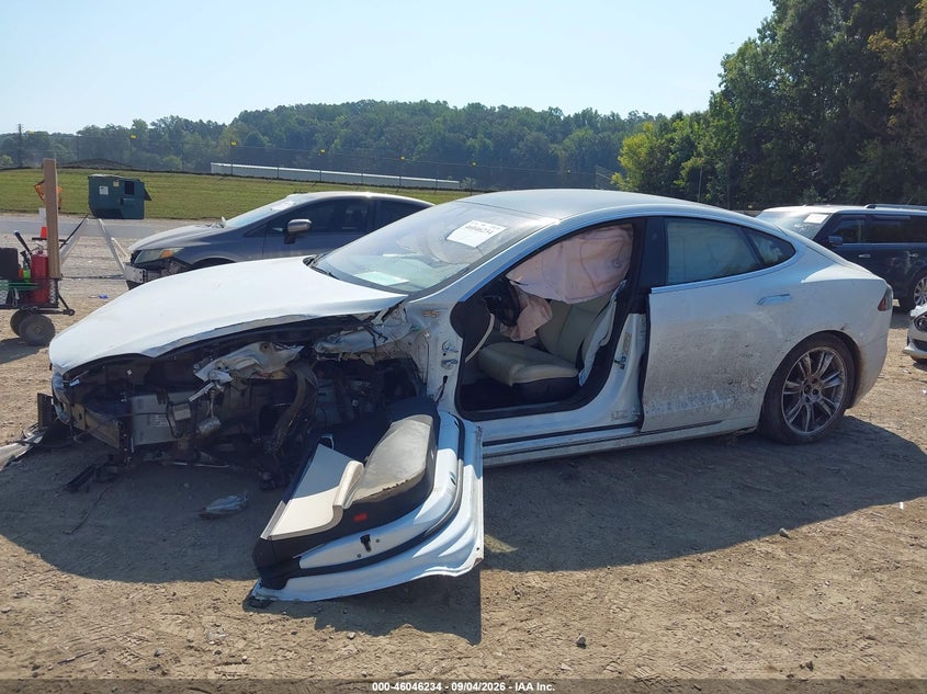 2020 TESLA MODEL S LONG RANGE DUAL MOTOR ALL-WHEEL DRIVE/LONG RANGE PLUS DUAL MOTOR ALL-WHEEL DRIVE · Фото 13