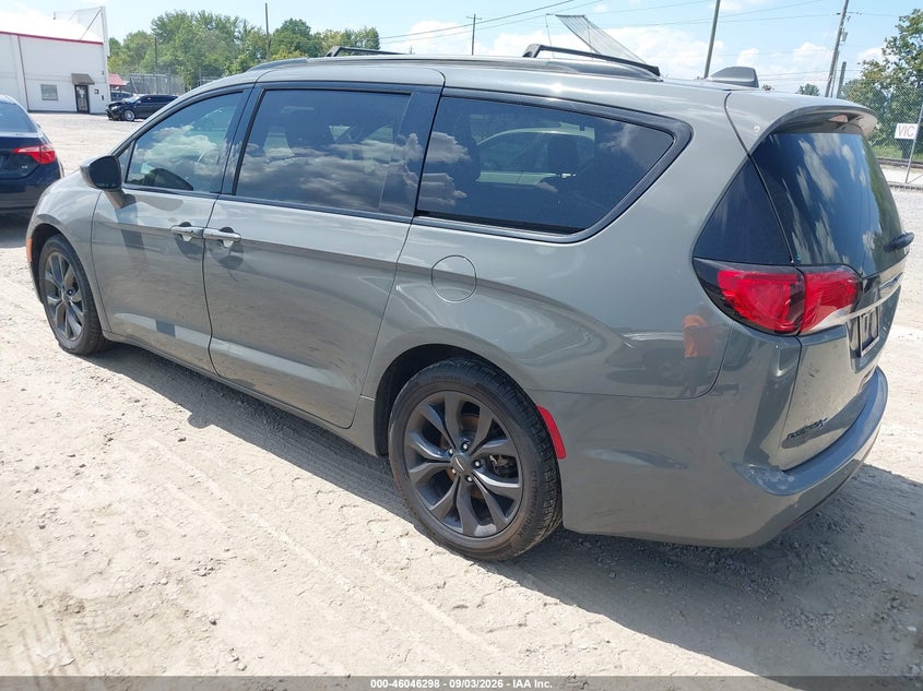 2020 CHRYSLER PACIFICA auction photo 3