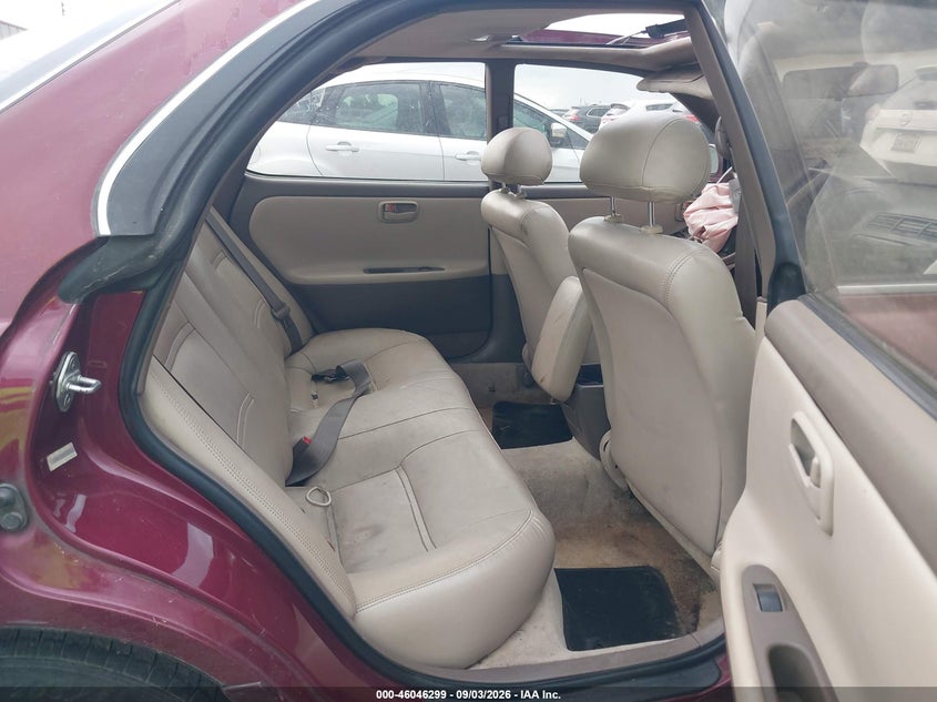 1996 LEXUS ES auction photo 8