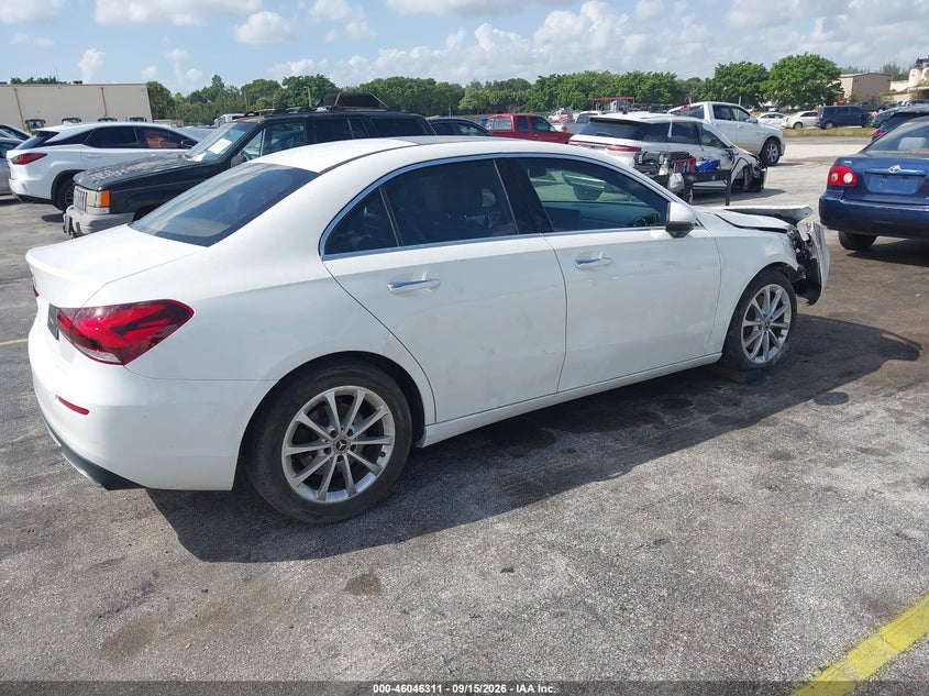 Vin: w1k3g4eb3lj233241, lot: 46545766, mercedes-benz a 220 20204