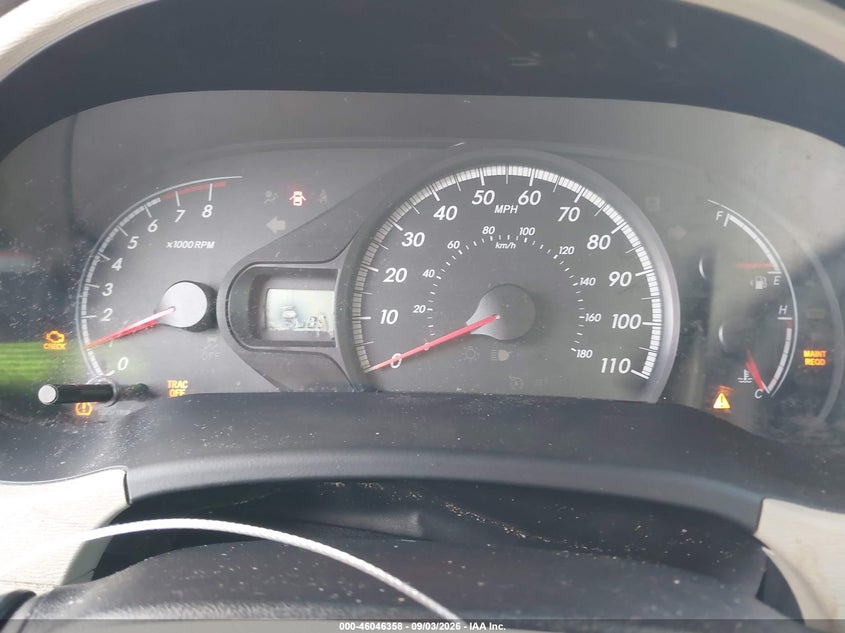 2012 TOYOTA SIENNA auction photo 7