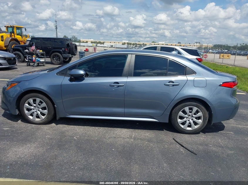 TOYOTA COROLLA - zdjęcie 14