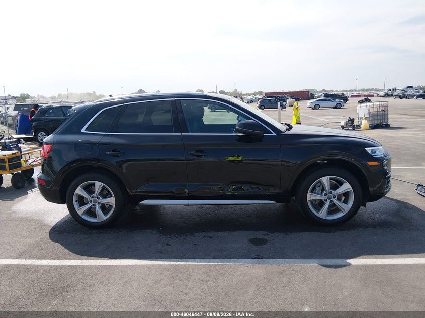 Фото 13 - AUDI Q5
