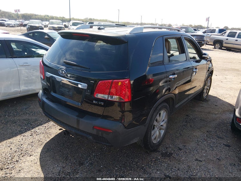 KIA SORENTO 2011 VIN 5XYKU4A22BG186805