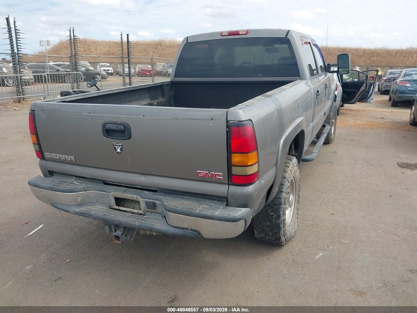2006 GMC SIERRA 2500HD auction photo 4