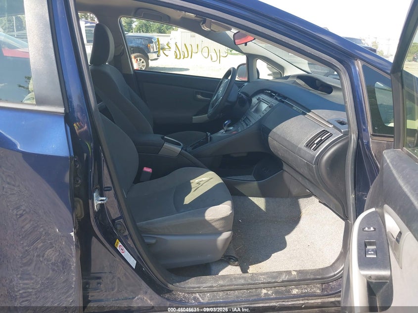 2012 TOYOTA PRIUS auction photo 5