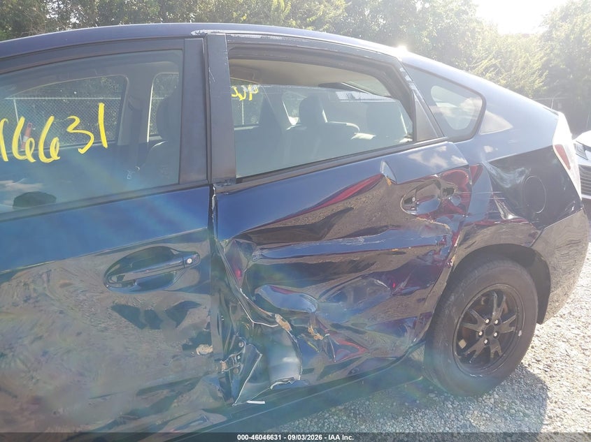 2012 TOYOTA PRIUS auction photo 6
